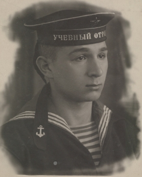 Хотяков Александр Ефимович.